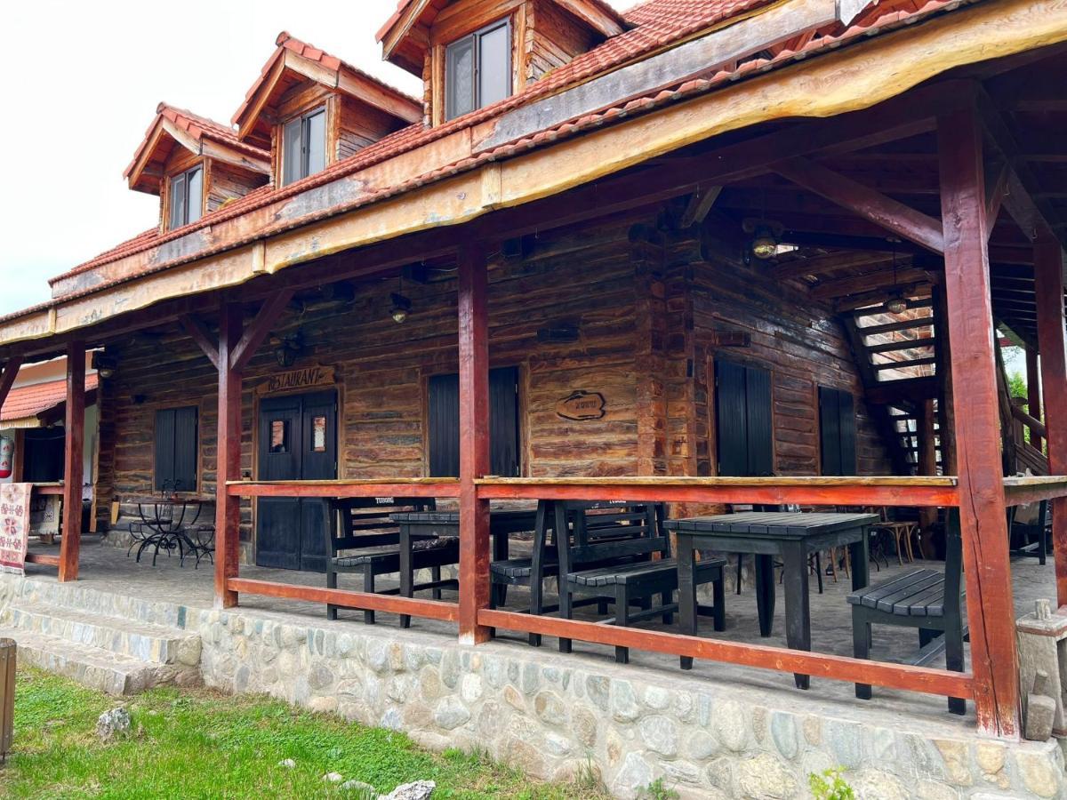 Satul Traditional Runcu  Exteriör bild