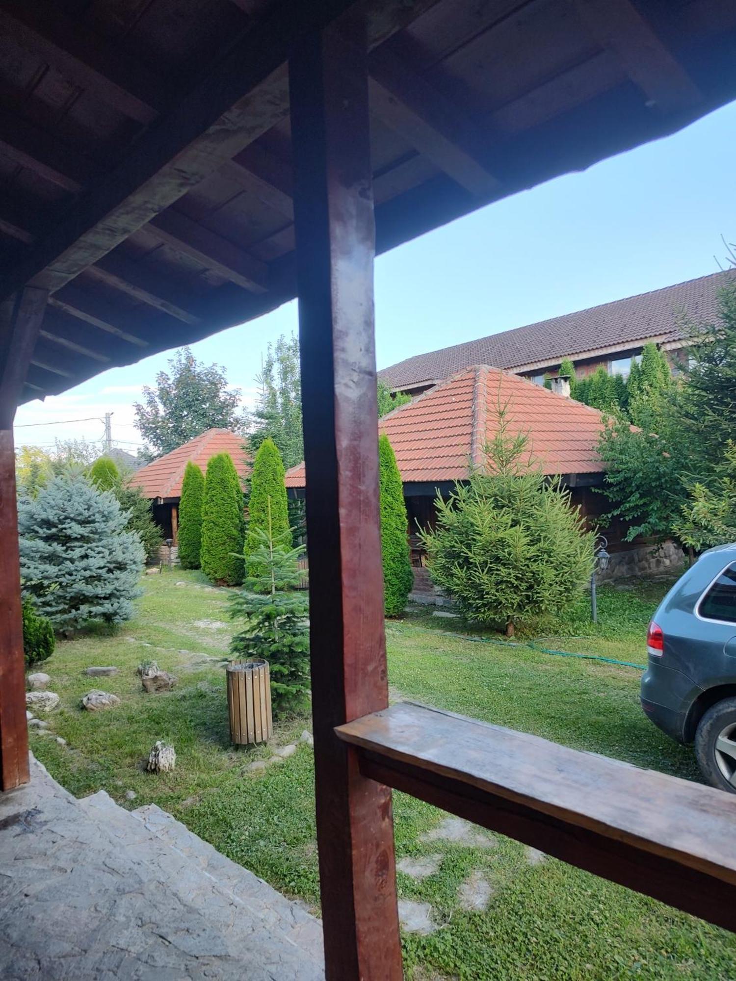 Satul Traditional Runcu  Exteriör bild
