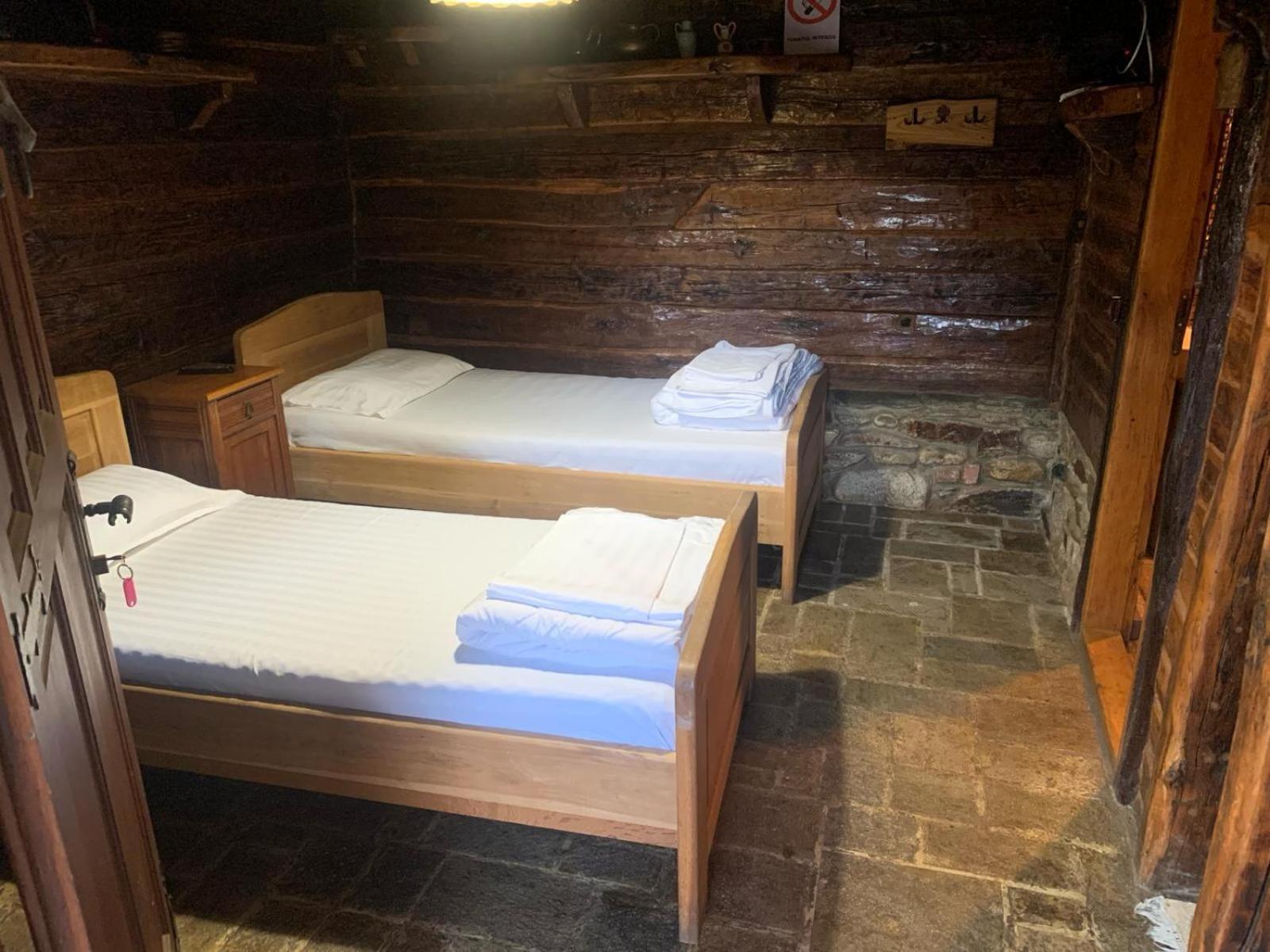Satul Traditional Runcu  Exteriör bild